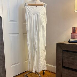 Women’s Bohemian Hardtail White Cotton roll down Gypsy pant. Medium